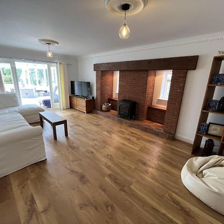 5 Bedroom 4 Bathroom Gym Playroom Country Home 利明顿 外观 照片