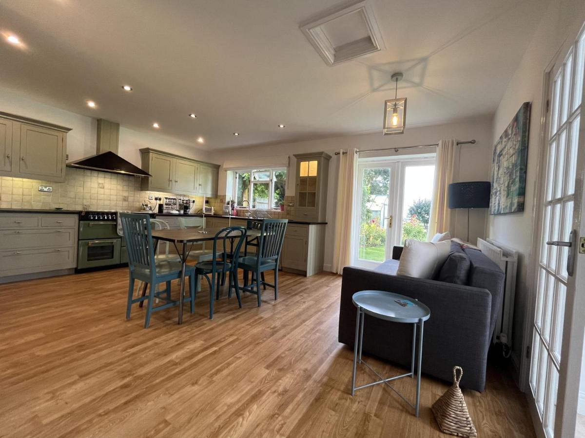 5 Bedroom 4 Bathroom Gym Playroom Country Home 利明顿 外观 照片